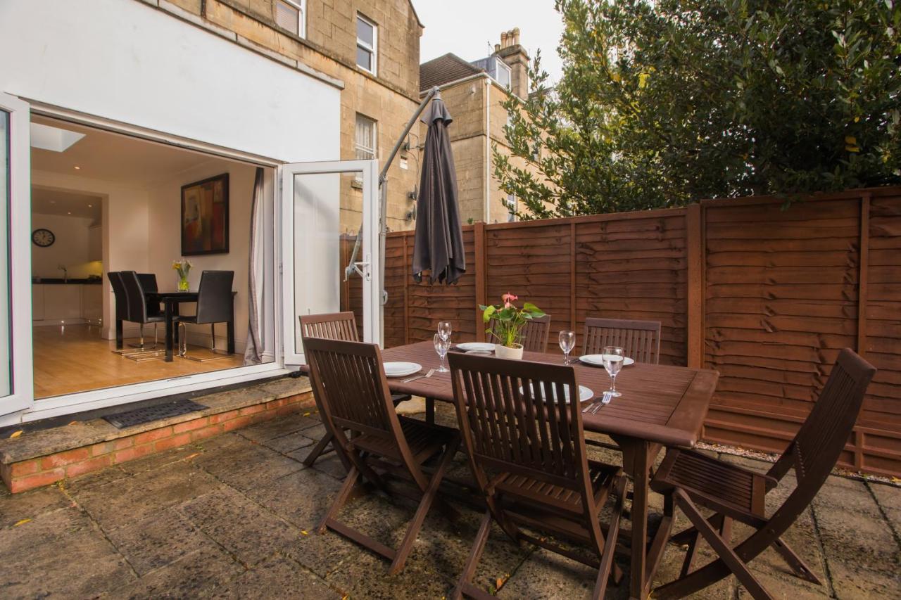 Luxury Garden Apartment Bath Exterior foto